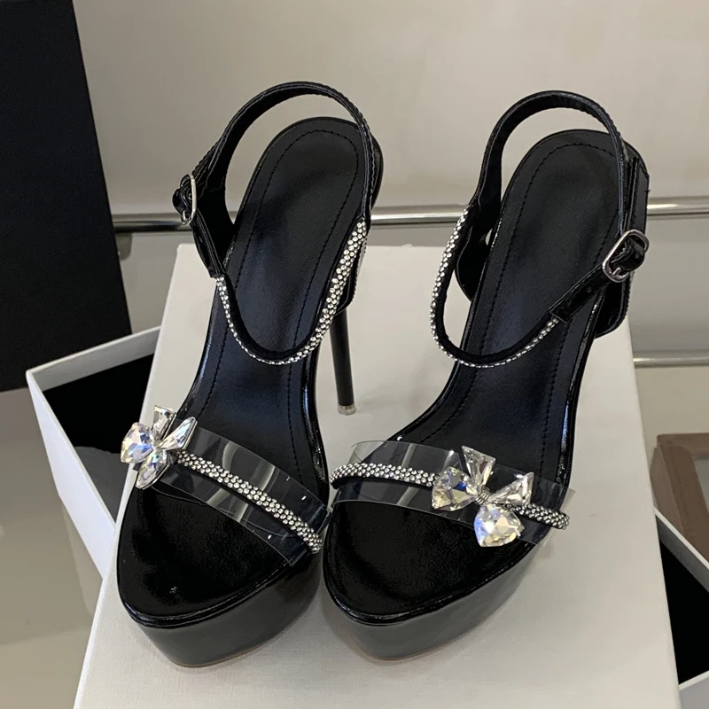 Eilyken New Sexy Thin High Heels Buckle Strap Women Sandals Fashion Summer Crystal PVC Transparent Nightclub Prom Shoes
Eilyken New Sexy Thin High Heels Buckle Strap Women Sandals Fashion Summer Crystal PVC Transparent Nightclub Prom Shoes