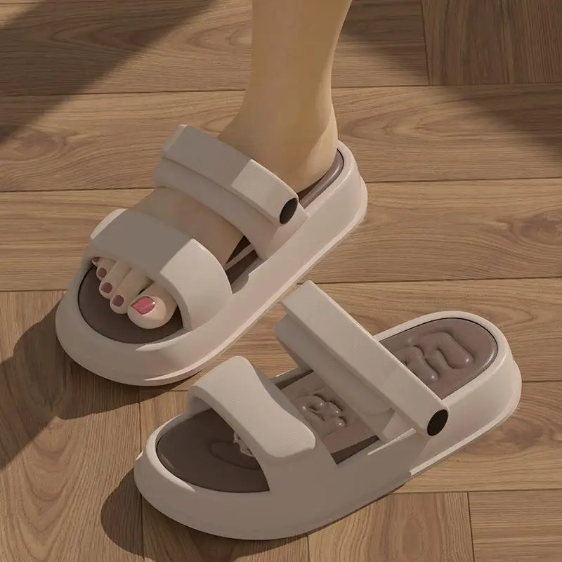 Casual Platform Slippers Home Flat Luxury Designer Shoes Ladies Indoor Outdoor Women's Sandals Summer 2025 Trend Beach Footwear
Casual Platform Slippers Home Flat Luxury Designer Shoes Ladies Indoor Outdoor Women's Sandals Summer 2025 Trend Beach Footwear