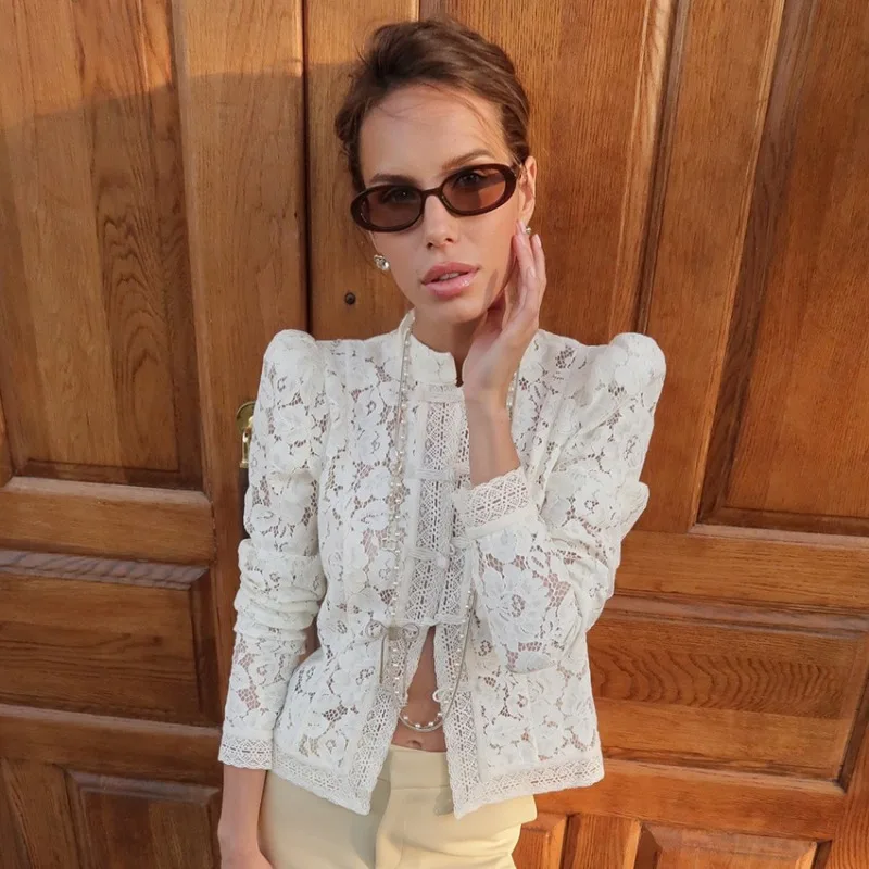Summer Lace Crochet Stand-up Collar Fitted Shirt for Women Stylish Elegant Design Suitable Commuting Between Cross-border Travel
Summer Lace Crochet Stand-up Collar Fitted Shirt for Women Stylish Elegant Design Suitable Commuting Between Cross-border Travel