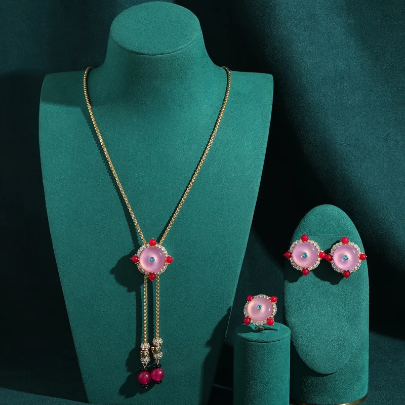 Vintage Pink Glaze Jewelry Sets Antique Gold Plated Rhinestone Pendant Necklace Earring Rings For Women Luxury Designer Brands
Vintage Pink Glaze Jewelry Sets Antique Gold Plated Rhinestone Pendant Necklace Earring Rings For Women Luxury Designer Brands