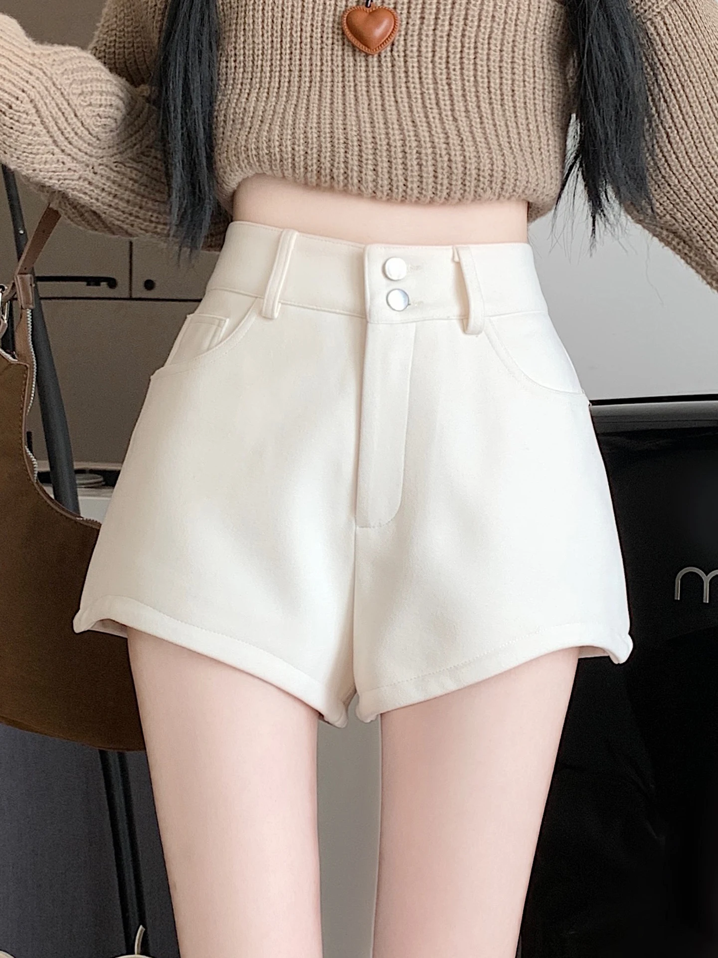 Style Woolen Suit Short Pants Women's High Waist A-Line Wide Leg Boot Pants Autumn Winter Small Size Outerwear Slimming
Style Woolen Suit Short Pants Women's High Waist A-Line Wide Leg Boot Pants Autumn Winter Small Size Outerwear Slimming