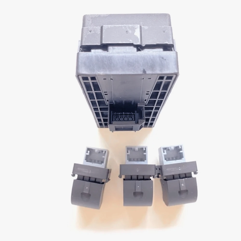 AC-8E0959851B Hiqh Quility Electric Power Master Window Switch Button For AUDI A4 S4 B6 2003- B7 SEAT Exeo 8E0959851 8E0959855
AC-8E0959851B Hiqh Quility Electric Power Master Window Switch Button For AUDI A4 S4 B6 2003- B7 SEAT Exeo 8E0959851 8E0959855