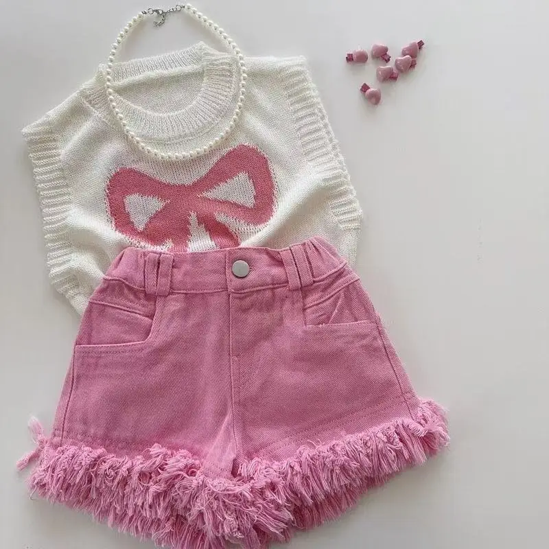 Girls' Summer Set Children's Korean Style Tank Top Denim Shorts Two-piece Set Fashionable Summer Outfit for Baby Girls
Girls' Summer Set Children's Korean Style Tank Top Denim Shorts Two-piece Set Fashionable Summer Outfit for Baby Girls