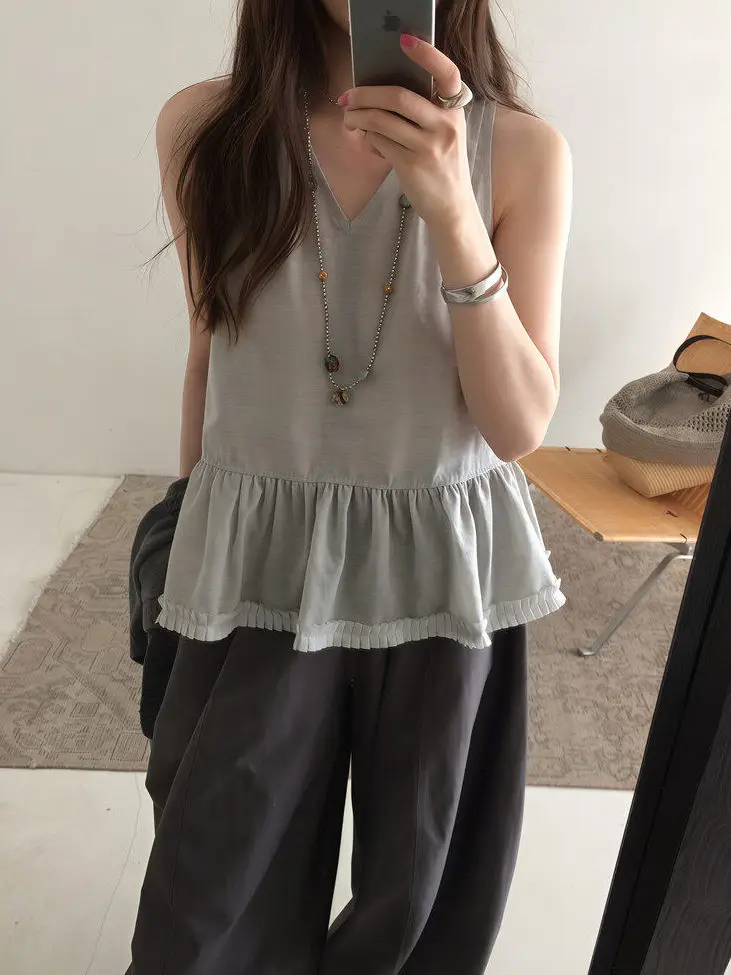 Kumikumi Women's Summer Casual Loose V-neck Vest And High-waist Pants Set Pure Color with Lace Details Versatile Two-piece Ou...
Kumikumi Women's Summer Casual Loose V-neck Vest And High-waist Pants Set Pure Color with Lace Details Versatile Two-piece Ou...