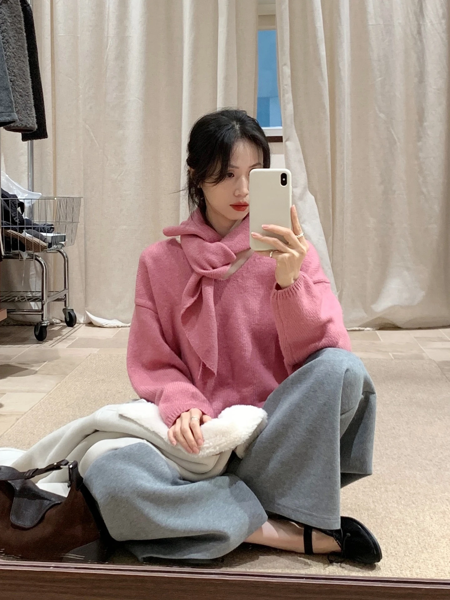 Розовый шерстяной вязаный свитер с шарфом-накидкой, повседневный стиль, модный дизайн для женщин, осень-зима, свободный крой, для девочек-подростков
Розовый шерстяной вязаный свитер с шарфом-накидкой, повседневный стиль, модный дизайн для женщин, осень-зима, свободный крой, для девочек-подростков