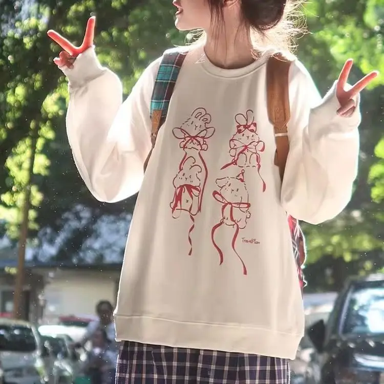 Bow rabbit print crew neck sweater women's autumn and winter new college style loose casual top
Bow rabbit print crew neck sweater women's autumn and winter new college style loose casual top