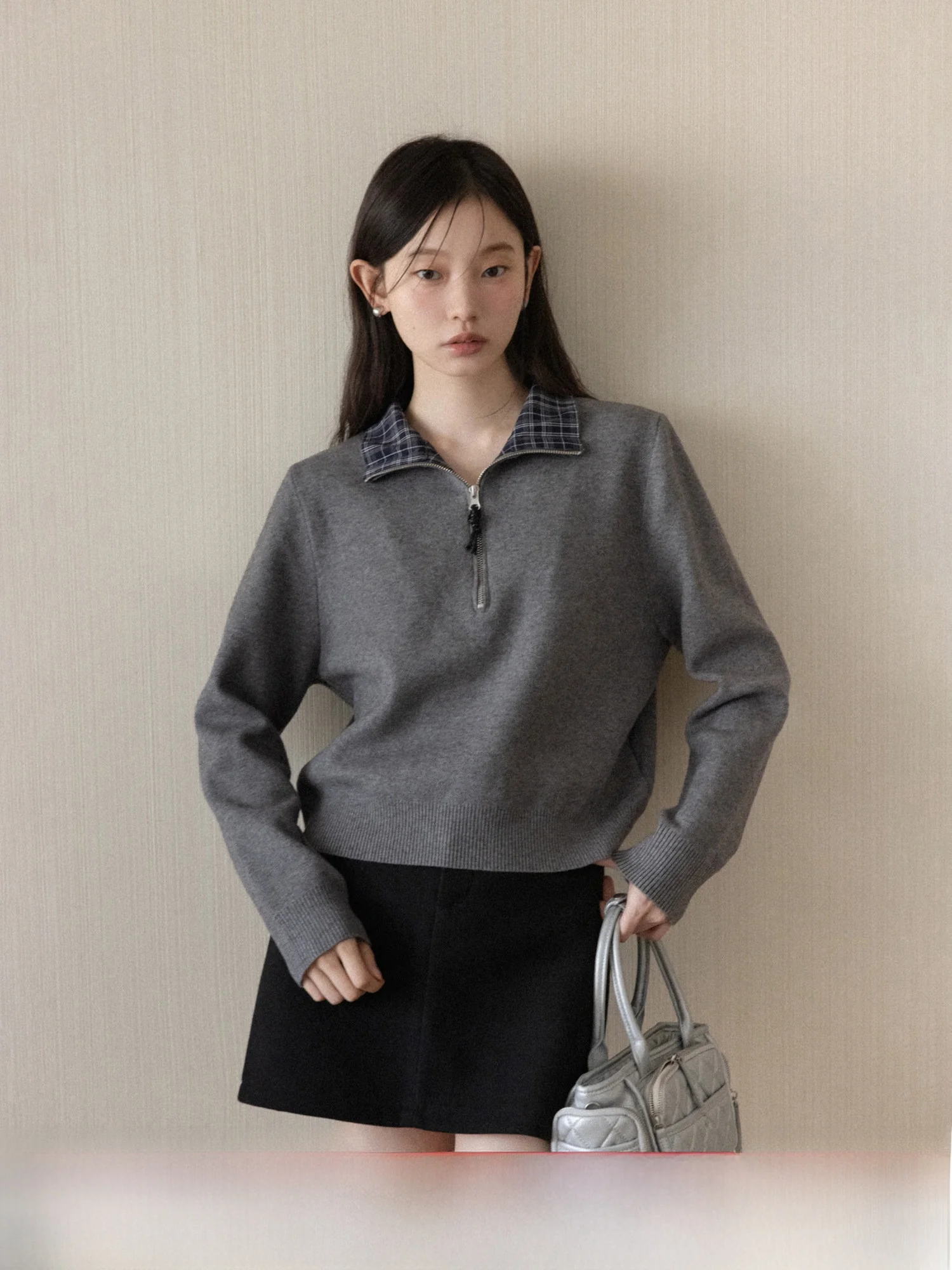 Трикотажный свитер в клетку для похудения, женский, зимний, базовый, повседневный, удобный, дышащий, из мягкой ткани
Трикотажный свитер в клетку для похудения, женский, зимний, базовый, повседневный, удобный, дышащий, из мягкой ткани