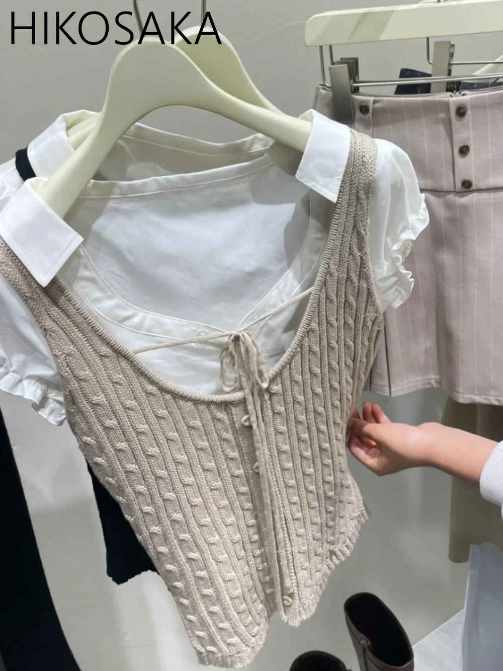 Two-piece Set Of Sweet Japanese Knitted Cardigan Shirts French Student Preppy Style Puff Sleeve Casual Top Japanese 2025 T-shirt
Two-piece Set Of Sweet Japanese Knitted Cardigan Shirts French Student Preppy Style Puff Sleeve Casual Top Japanese 2025 T-shirt