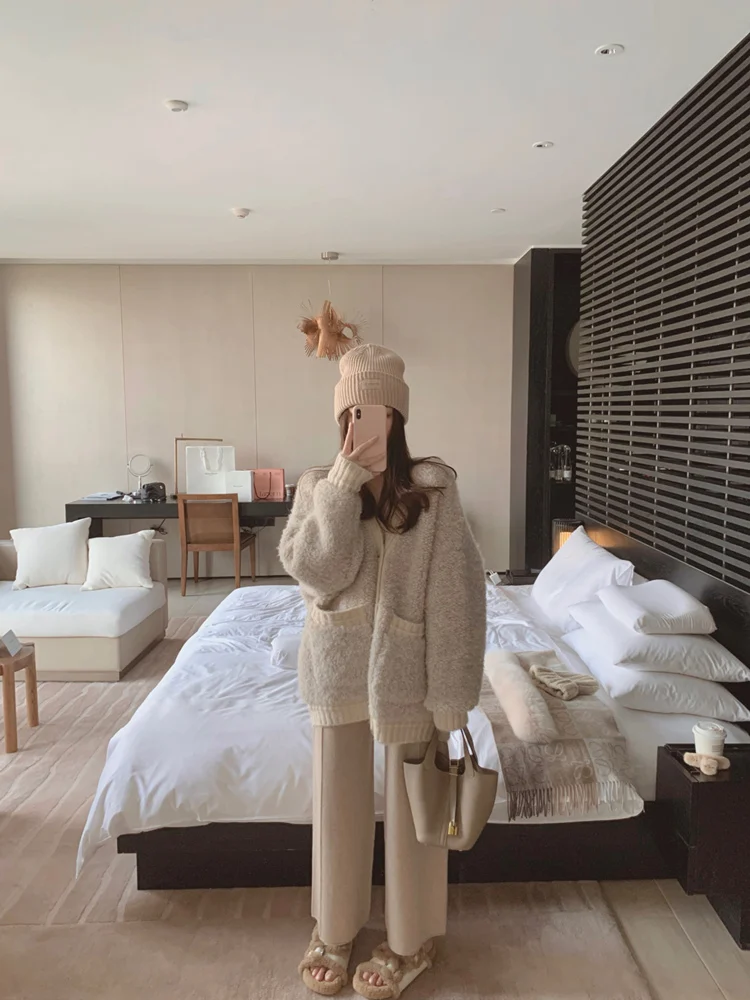 Lamb Wool Jacket Women Top Woman Canvas Material Heavy Fabric Strong Textile Durable Cloth Tough Stuff Sturdy Substan
Lamb Wool Jacket Women Top Woman Canvas Material Heavy Fabric Strong Textile Durable Cloth Tough Stuff Sturdy Substan