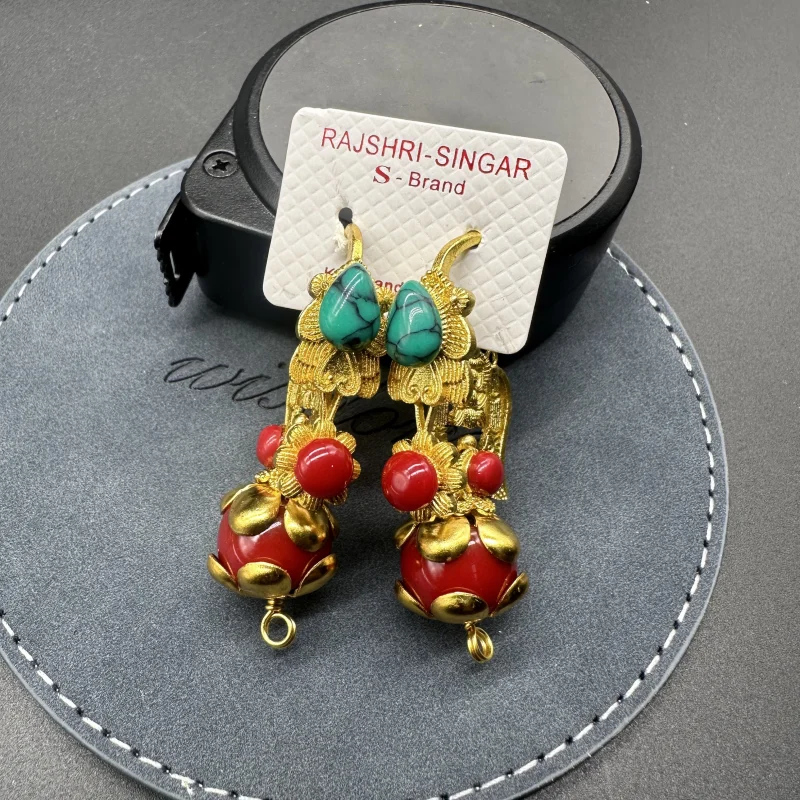 Chinese Tibetan Style Handmade Nepalese Gold-Plated Dance Accessory Earrings
Chinese Tibetan Style Handmade Nepalese Gold-Plated Dance Accessory Earrings