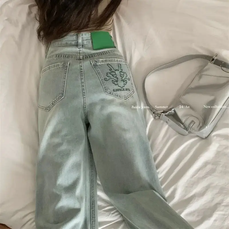 Summer new style light-colored straight jeans with pocket embroidery Summer Slim Straight Denim Pants Blue Trousers
Summer new style light-colored straight jeans with pocket embroidery Summer Slim Straight Denim Pants Blue Trousers