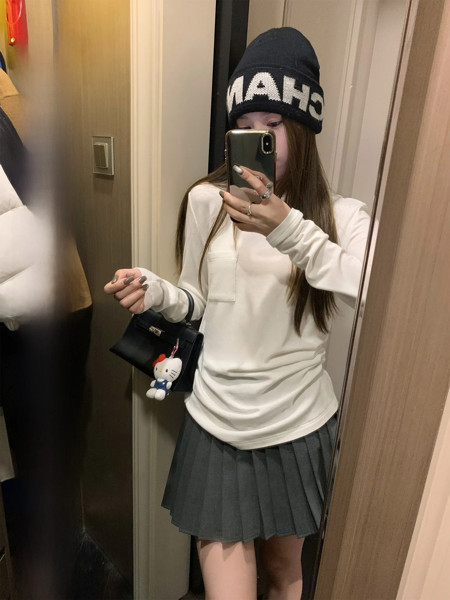 Hhi Women's Loose Long Sve T-irt Pure Cotton Floing Base irt Casual Sle Comfortable Feeling White Knitted Top
Hhi Women's Loose Long Sve T-irt Pure Cotton Floing Base irt Casual Sle Comfortable Feeling White Knitted Top