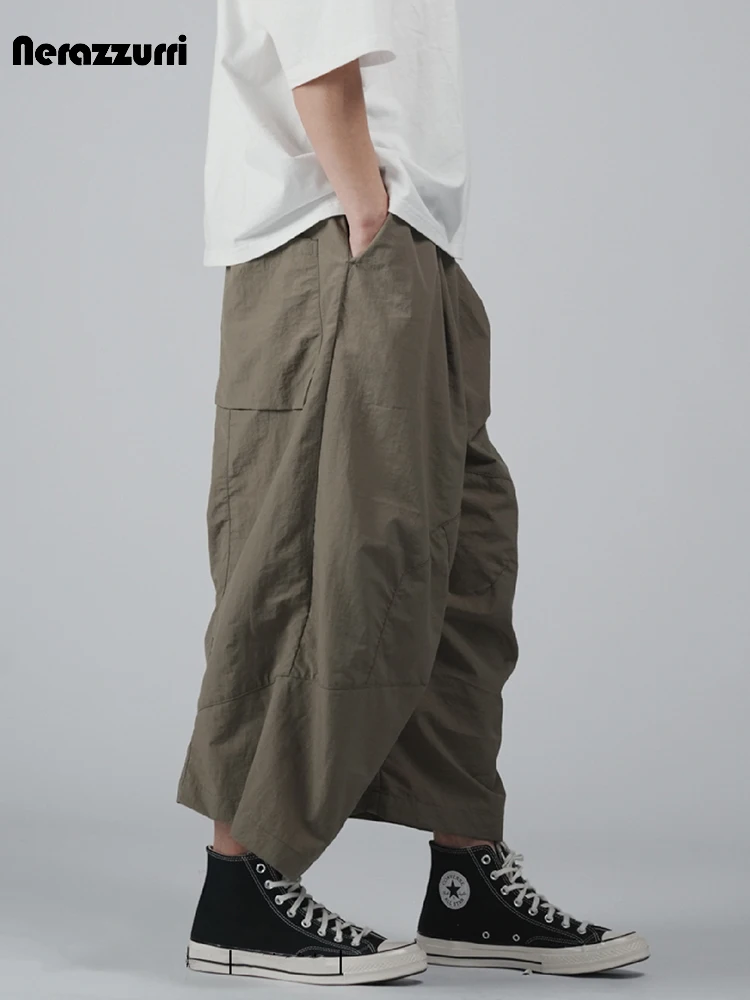 Nerazzurri Spring Summer Baggy Wide Leg Calf-Length Pants for Men Elastic Waist Loose Casual Luxury Designer Menswear Clothing
Nerazzurri Spring Summer Baggy Wide Leg Calf-Length Pants for Men Elastic Waist Loose Casual Luxury Designer Menswear Clothing
