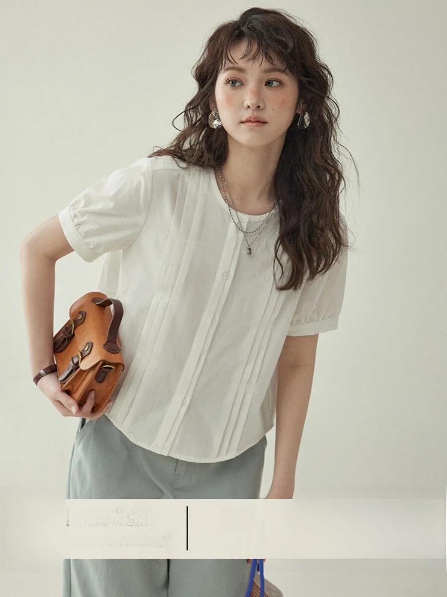 AMUU Original North Island round Neck Asymmetrical Short Sleeve Women's Shirt Summer Single Button Korean Style Cotton Top
AMUU Original North Island round Neck Asymmetrical Short Sleeve Women's Shirt Summer Single Button Korean Style Cotton Top