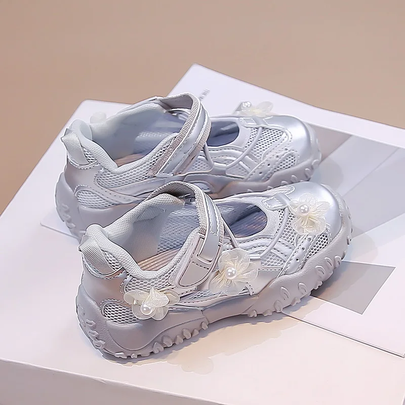 Girls Summer Mesh Silver Sandals Breathable Casual Shoes Kids Hook and Loop Sneakers Anti-slip Thick Sole Children Footwear
Girls Summer Mesh Silver Sandals Breathable Casual Shoes Kids Hook and Loop Sneakers Anti-slip Thick Sole Children Footwear