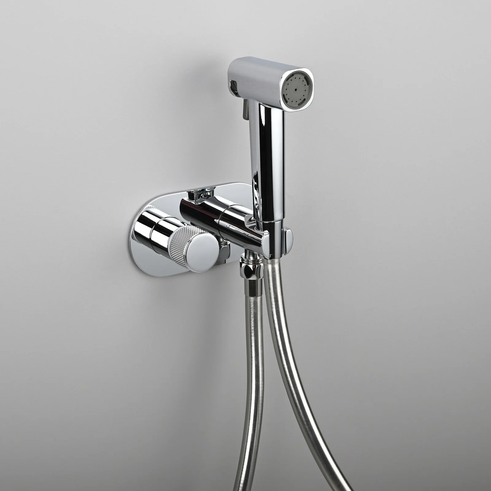 Wall-Mounted Concealed Toilet Flushing Spray Gun High Pressure Female Faucet Bathroom Cleaning Device
Wall-Mounted Concealed Toilet Flushing Spray Gun High Pressure Female Faucet Bathroom Cleaning Device