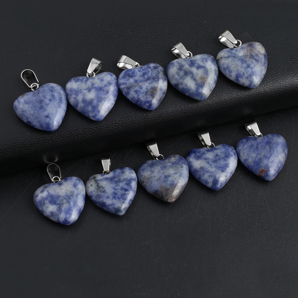 12PCS Wholesale Natural Stone Heart-shaped Sodalite Pendant Jewelry Making DIY Necklace Earrings Accessories Gifts 20x20mm
12PCS Wholesale Natural Stone Heart-shaped Sodalite Pendant Jewelry Making DIY Necklace Earrings Accessories Gifts 20x20mm