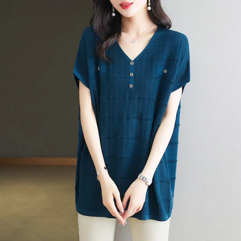 Elegant V-Neck Solid Color Button Loose Blouse Women's Clothing Summer New All-match Pullovers Tops Casual Shirt
Elegant V-Neck Solid Color Button Loose Blouse Women's Clothing Summer New All-match Pullovers Tops Casual Shirt
