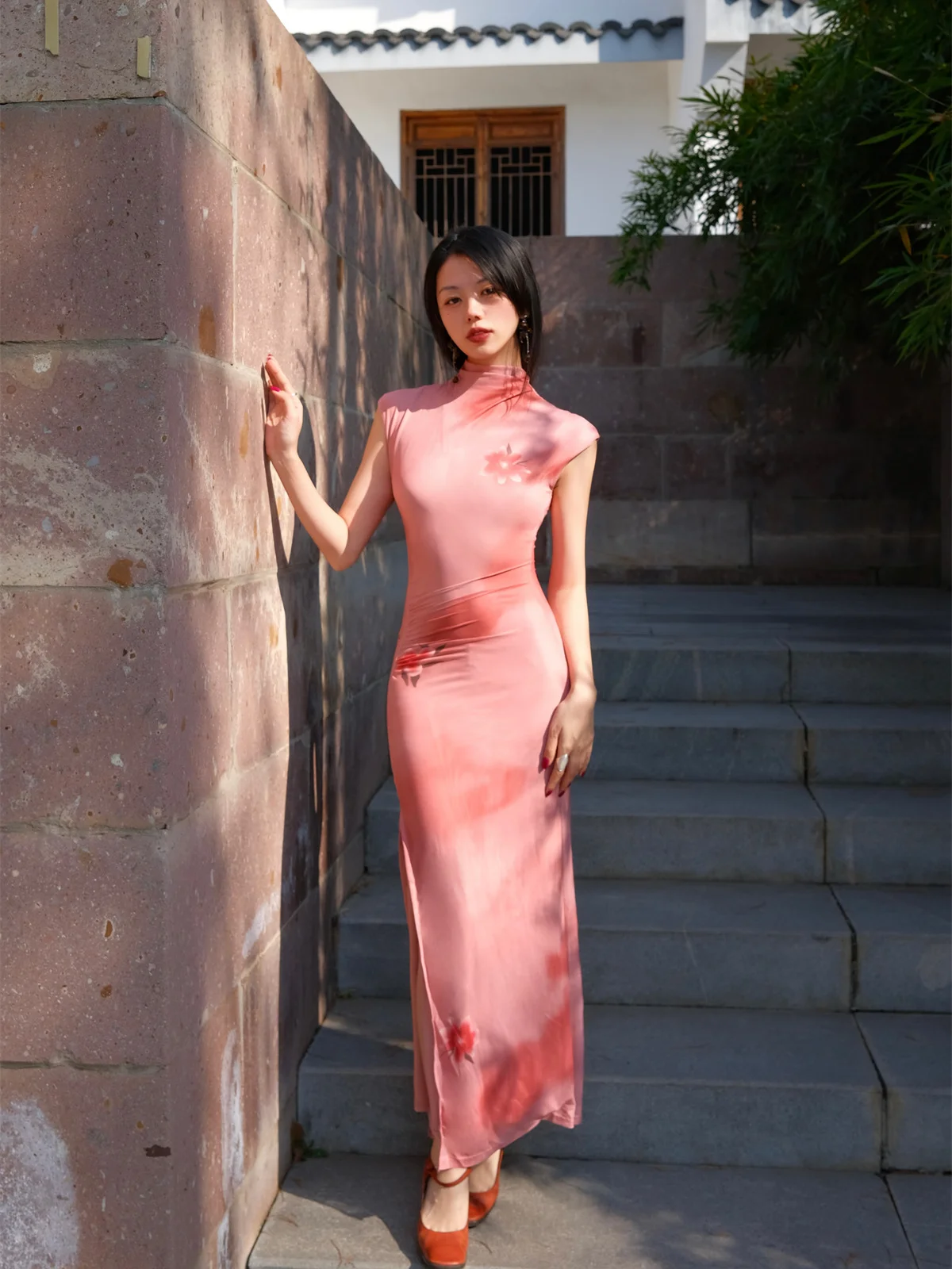 Elegant Retro Chinese Style Slim Fit Halter Dress XiaoJueKuan Chestnut Red Smoke Epiphyte High Waist Floral Midi Dress
Elegant Retro Chinese Style Slim Fit Halter Dress XiaoJueKuan Chestnut Red Smoke Epiphyte High Waist Floral Midi Dress