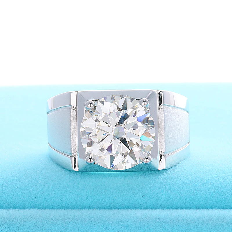 S925 Серебро 3-5CT Мужское кольцо с муассанитом Стерлинговое серебро 18 К Золото Матовое классическое мужское кольцо Подарок на день рождения и годовщину
S925 Серебро 3-5CT Мужское кольцо с муассанитом Стерлинговое серебро 18 К Золото Матовое классическое мужское кольцо Подарок на день рождения и годовщину