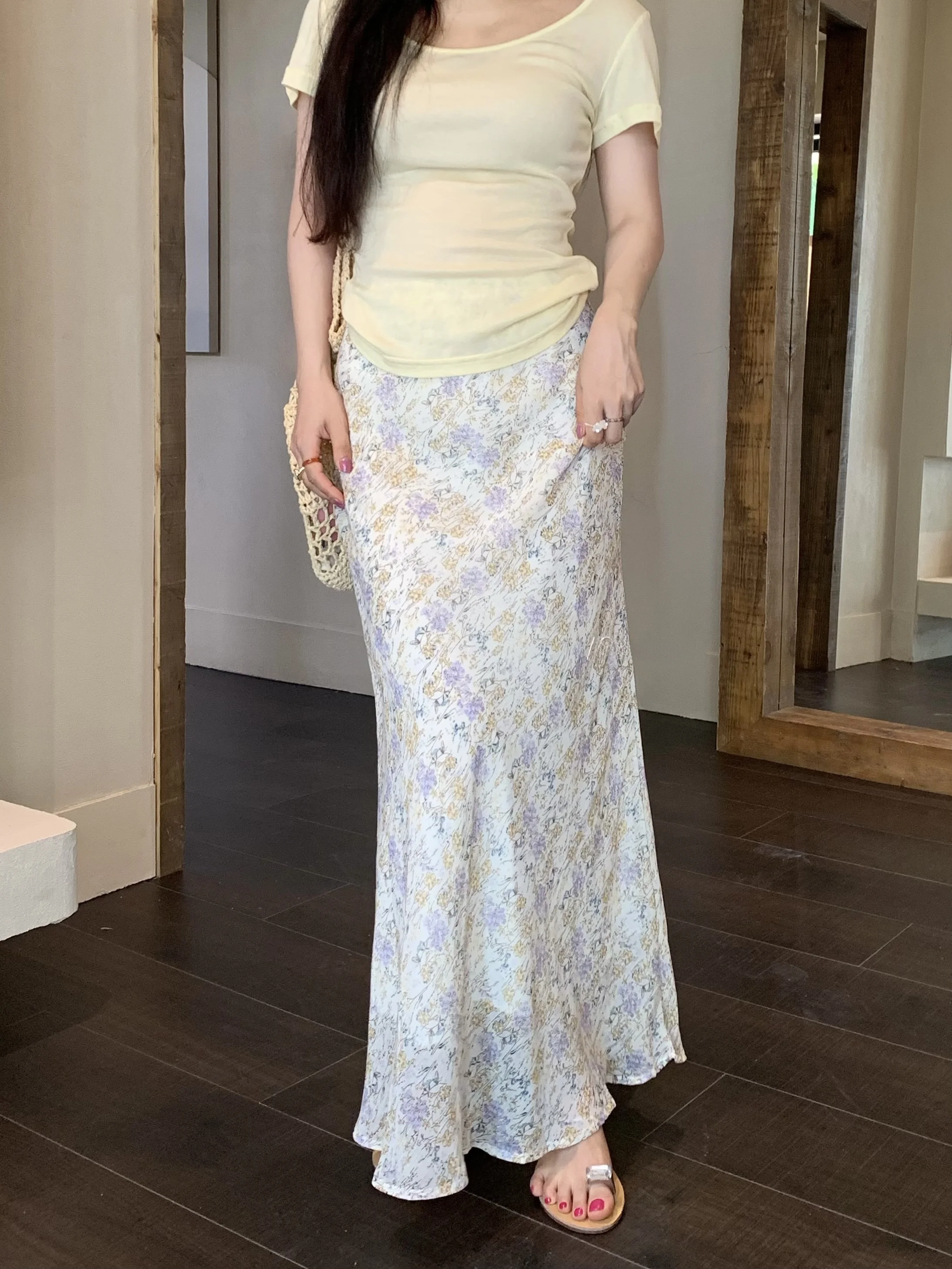 Slimming High Waist Floral Print Half Skirt Korean Style Commute Fish Tail Long Skirt for Women Summer New Style Elegant Yout...
Slimming High Waist Floral Print Half Skirt Korean Style Commute Fish Tail Long Skirt for Women Summer New Style Elegant Yout...