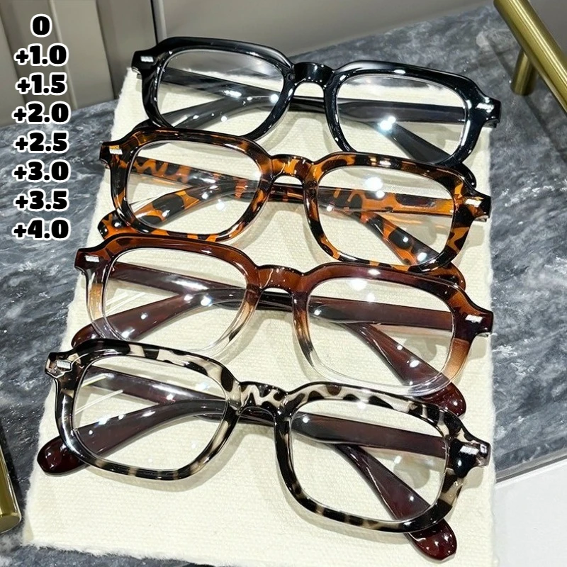New Square-Frame Blue Light Blocking Reading Glasses Stylish High-Definition Reading Glasses Unisex Hyperopia Glasses +3.5+4.0
New Square-Frame Blue Light Blocking Reading Glasses Stylish High-Definition Reading Glasses Unisex Hyperopia Glasses +3.5+4.0