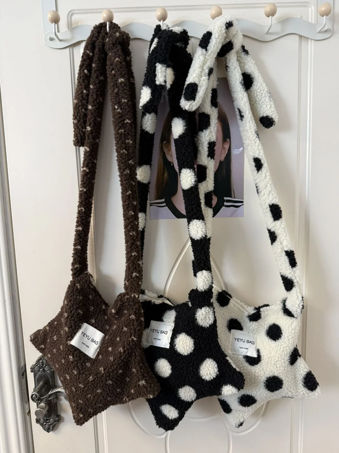 Korean Sle Plu Star ape Crossbody Bag Women's Cute Versatile Single oulder Bag Mobile Phone Bag Casual Simple Sle
Korean Sle Plu Star ape Crossbody Bag Women's Cute Versatile Single oulder Bag Mobile Phone Bag Casual Simple Sle