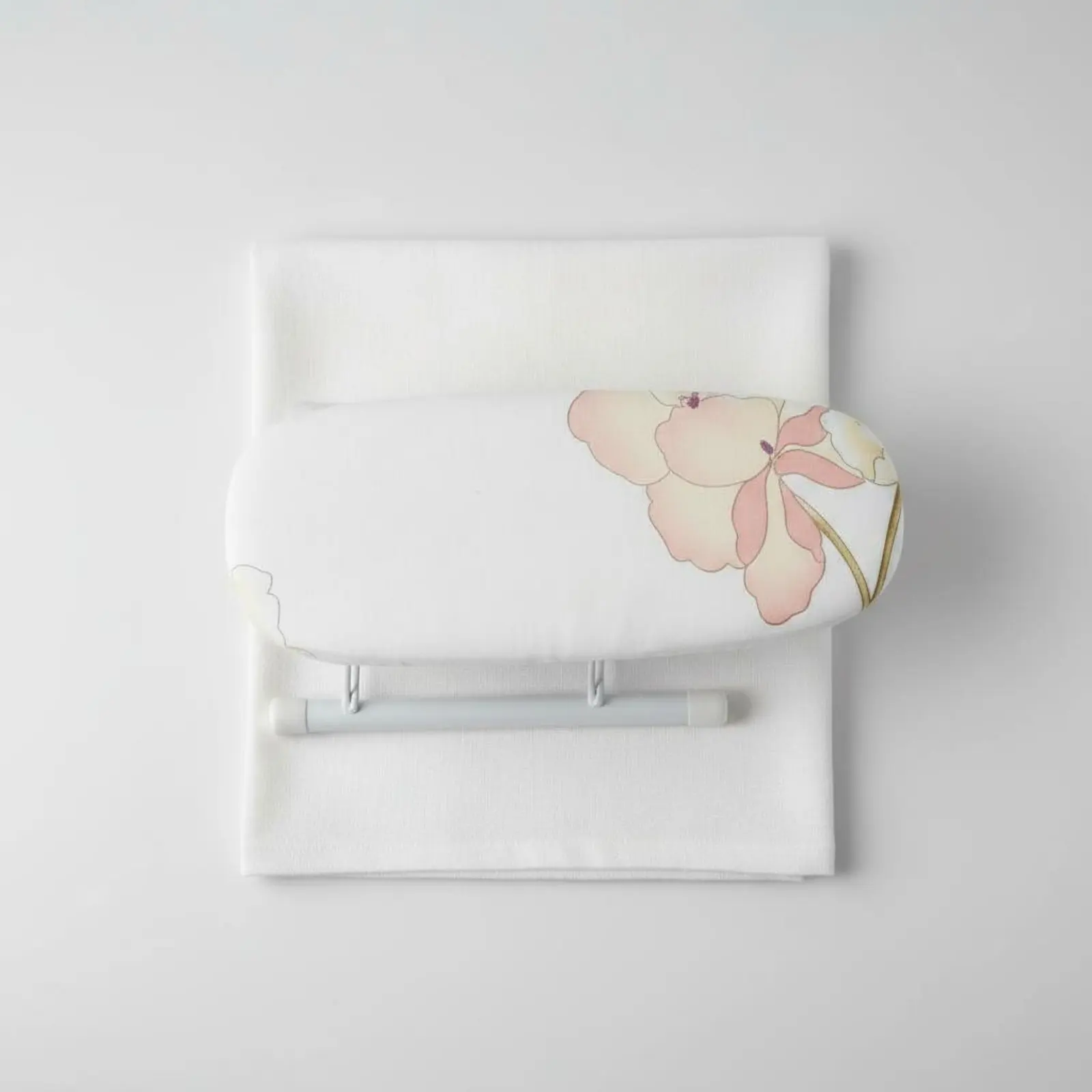 Ironing Sleeve Board Stable Support Foldable Sleeve Board Laundry Tool Heat-Resistant Cover for Home
Ironing Sleeve Board Stable Support Foldable Sleeve Board Laundry Tool Heat-Resistant Cover for Home