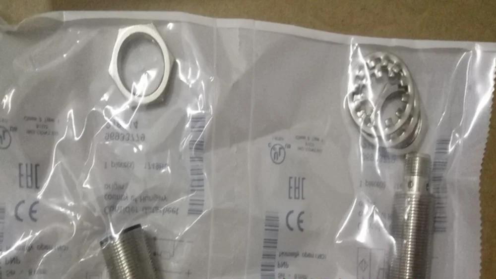 1PC NEW BALLUFF Proximity switch sensor BAW M18MI-UAC50B-S04G Free shipping
1PC NEW BALLUFF Proximity switch sensor BAW M18MI-UAC50B-S04G Free shipping