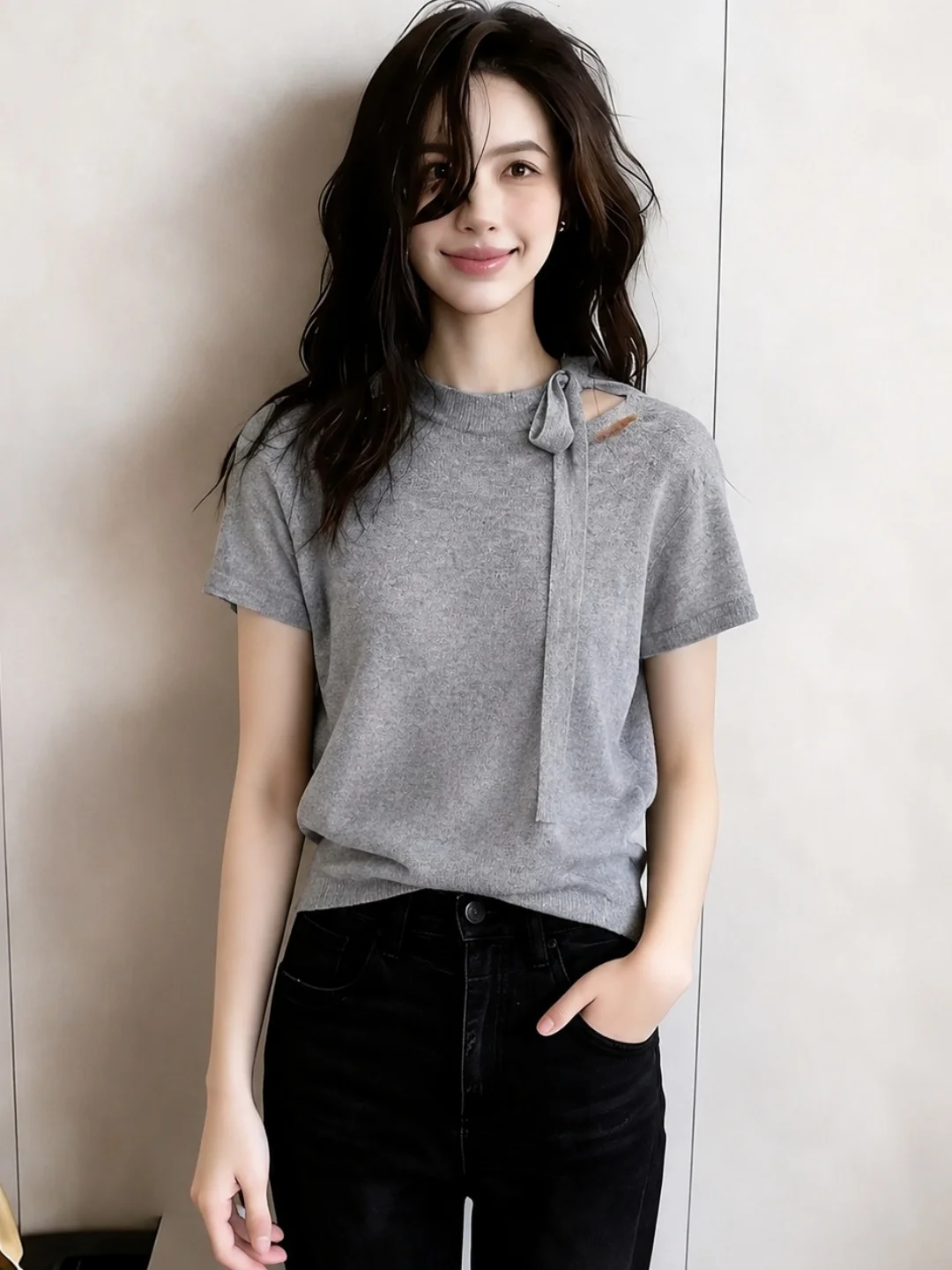 Korean Style Hollow out Tie Lightweight round Neck Knitted Shirt Summer Gentle Fashionable Commuting Top Versatile Women's Fa...
Korean Style Hollow out Tie Lightweight round Neck Knitted Shirt Summer Gentle Fashionable Commuting Top Versatile Women's Fa...