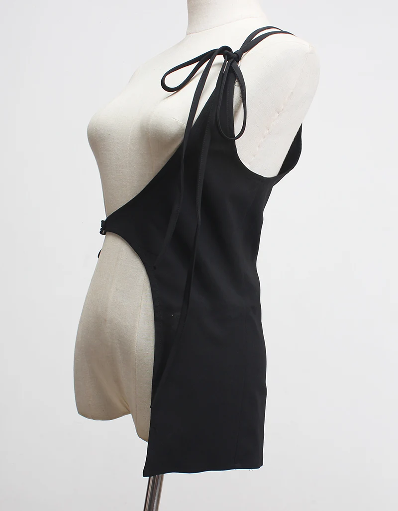 Black Pure Cotton Elastic Original Design Women's Vest Dark Series Versatile Base Layer Tank Top for Fashionable Outfits
Black Pure Cotton Elastic Original Design Women's Vest Dark Series Versatile Base Layer Tank Top for Fashionable Outfits
