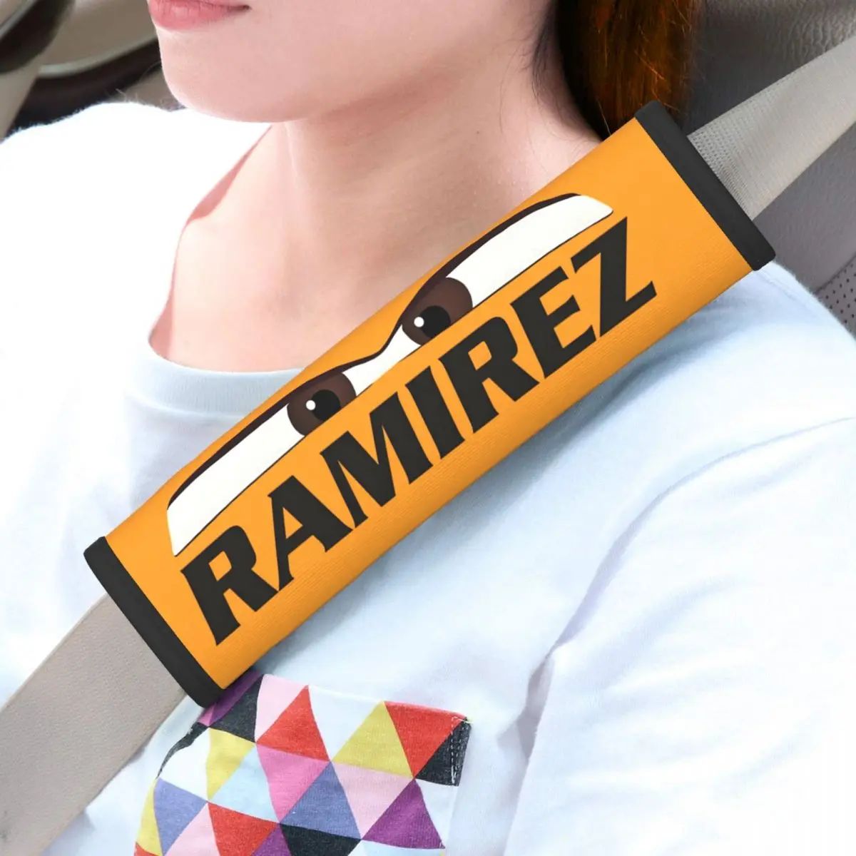 Изготовленный на заказ чехол для автомобильного ремня безопасности Lightning McQueen, комплект из 2 комплектов автомобилей в стиле аниме Накладка на плечо ремня безопасности
Изготовленный на заказ чехол для автомобильного ремня безопасности Lightning McQueen, комплект из 2 комплектов автомобилей в стиле аниме Накладка на плечо ремня безопасности