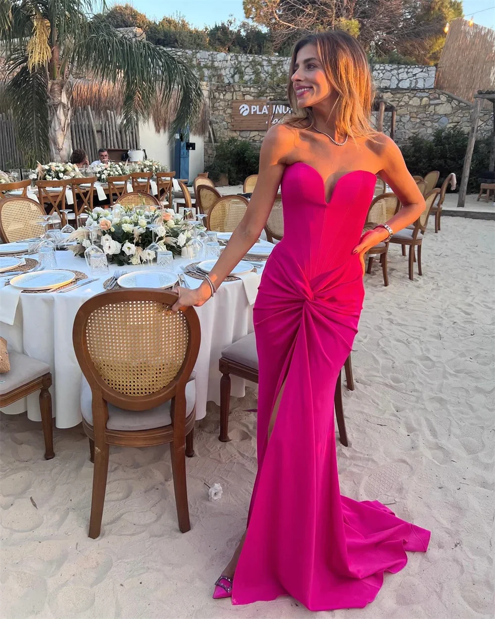 Pink Sweetheart Neck Sheath Prom Dress Sleeveless Side Split vestidos de noiva Floor-Length Formal Evening 2025
Pink Sweetheart Neck Sheath Prom Dress Sleeveless Side Split vestidos de noiva Floor-Length Formal Evening 2025