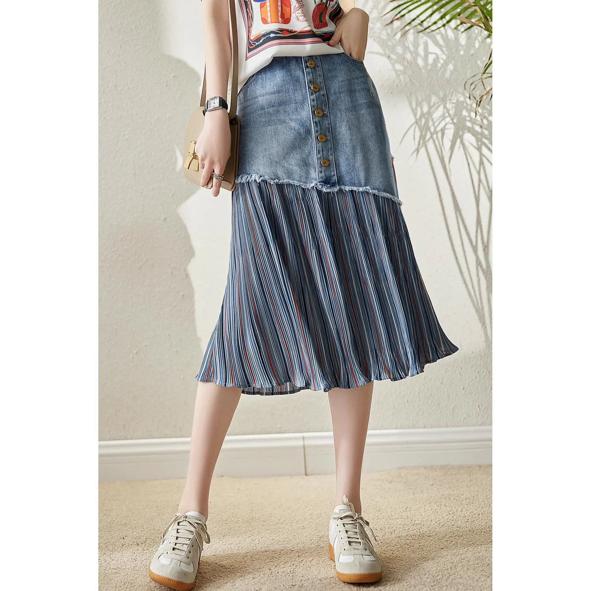 Burr Stitched Pleated Hem Single Breasted Blue For Women Stylish skinny jeans with a wide range of accessories Denim Skirt
Burr Stitched Pleated Hem Single Breasted Blue For Women Stylish skinny jeans with a wide range of accessories Denim Skirt