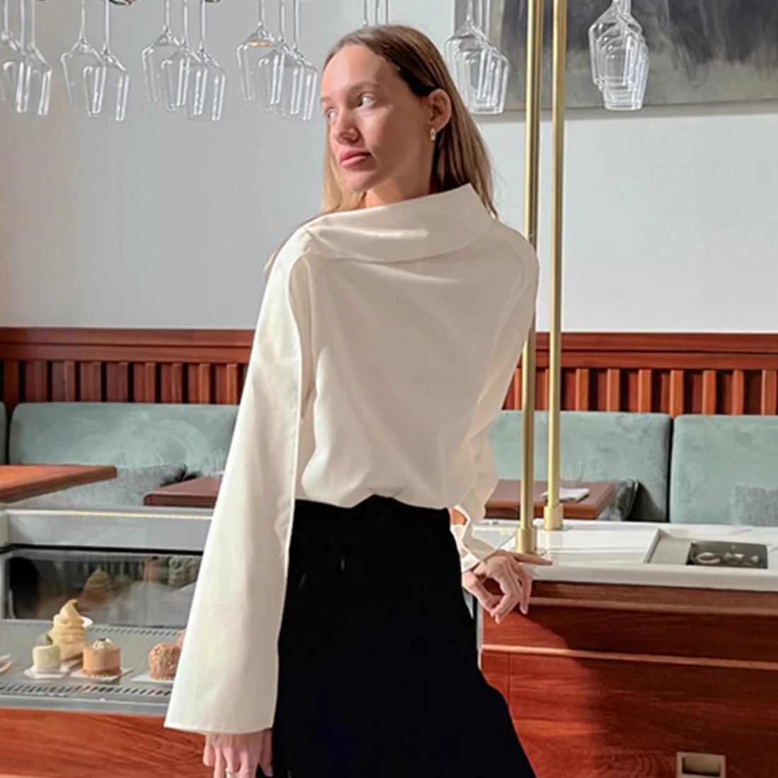 2026 Spring New Elegant Hanging Neck Strap Collar shirt Women Asymmetry Solid Full Sleeve Blouse Female Apricot Ribbon Tops
2026 Spring New Elegant Hanging Neck Strap Collar shirt Women Asymmetry Solid Full Sleeve Blouse Female Apricot Ribbon Tops