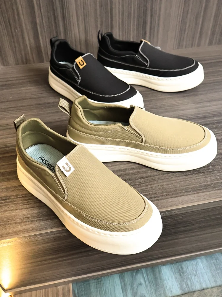 Lightweight Breathable Comfortable Ice Silk Upgraded Summer Slip-On Casual Shoes Fashionable Versatile Low Cut Men's Footwear
Lightweight Breathable Comfortable Ice Silk Upgraded Summer Slip-On Casual Shoes Fashionable Versatile Low Cut Men's Footwear