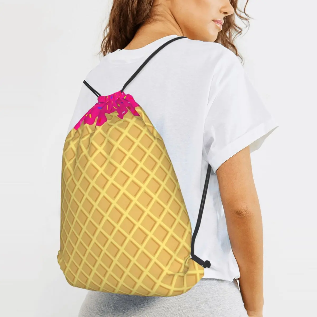 STRAWBERRY Ice Cream Waffle Cone Backpacks Casual Drawstring Bags Sundries Bag Book Bags for Travel Students
STRAWBERRY Ice Cream Waffle Cone Backpacks Casual Drawstring Bags Sundries Bag Book Bags for Travel Students