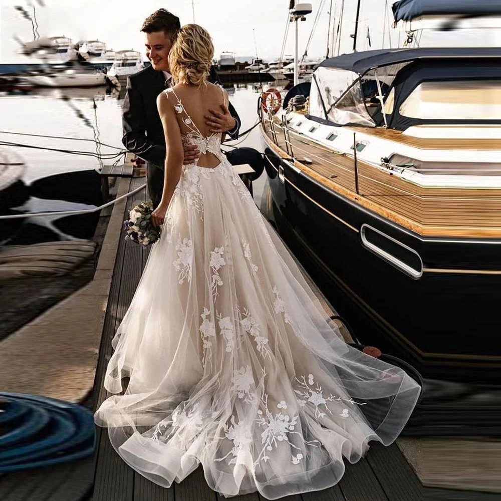 Luxury Lace Appliques Wedding Dresses Sexy Sleeveless For Women Sexy Backless Cut Out Bridal Gowns A-Line Sweep Train Vestido De
Luxury Lace Appliques Wedding Dresses Sexy Sleeveless For Women Sexy Backless Cut Out Bridal Gowns A-Line Sweep Train Vestido De