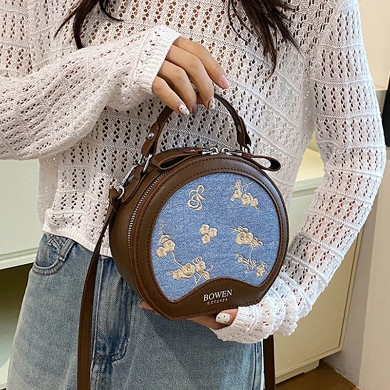 Retro Embroidery Handbag Cute Small Round Bag Satchel Luxury Women Dinner Bag Purse Fashion Brand Ladies Shoulder Crossbody Bags
Retro Embroidery Handbag Cute Small Round Bag Satchel Luxury Women Dinner Bag Purse Fashion Brand Ladies Shoulder Crossbody Bags