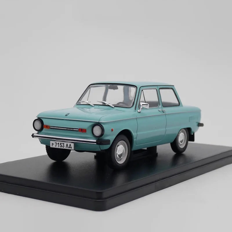 IXO 1:24 Scale Alloy ZAZ-968M 1979 Classic Car Model Diecast Finished Product Simulation Toy Collection Gift Static Model
IXO 1:24 Scale Alloy ZAZ-968M 1979 Classic Car Model Diecast Finished Product Simulation Toy Collection Gift Static Model