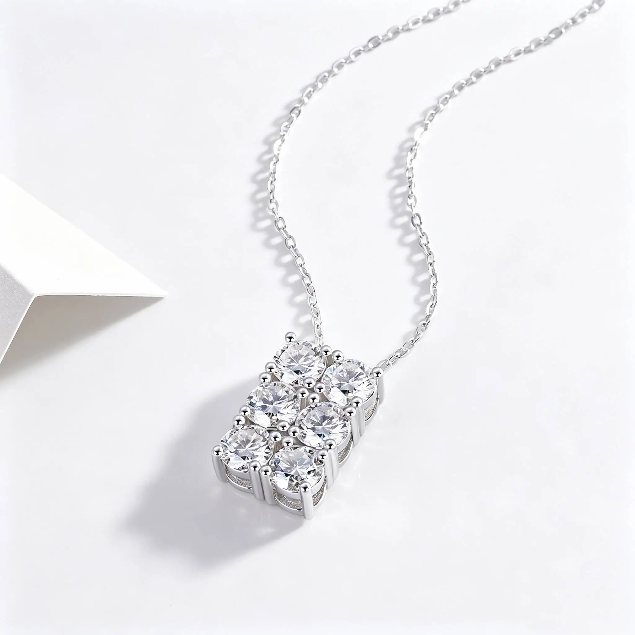 Moissanite 925 sterling silver necklace pendant chain, women's wedding sparkling classic party fashion exquisite jewelry
Moissanite 925 sterling silver necklace pendant chain, women's wedding sparkling classic party fashion exquisite jewelry