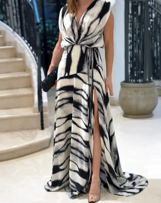 Women Dress 2026 Spring New Abstract Pattern Deep V-Neck Sleeveless Ruched Maxi Dress Elegant Tie Waist Side Slit Evening Dress
Women Dress 2026 Spring New Abstract Pattern Deep V-Neck Sleeveless Ruched Maxi Dress Elegant Tie Waist Side Slit Evening Dress
