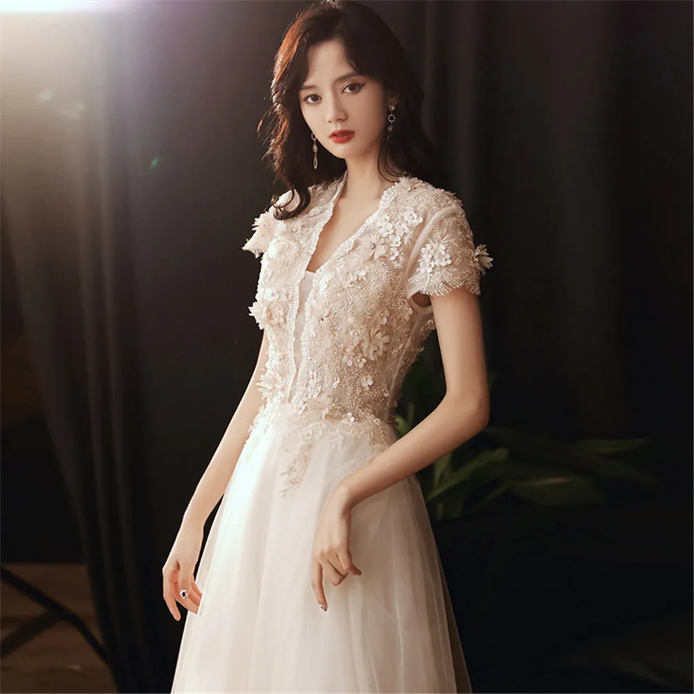 Luxury French Deep V-Neck Beaded Applique Bride Wedding Dress SexyWedding Evening Party Women Formal Ball Gown
Luxury French Deep V-Neck Beaded Applique Bride Wedding Dress SexyWedding Evening Party Women Formal Ball Gown