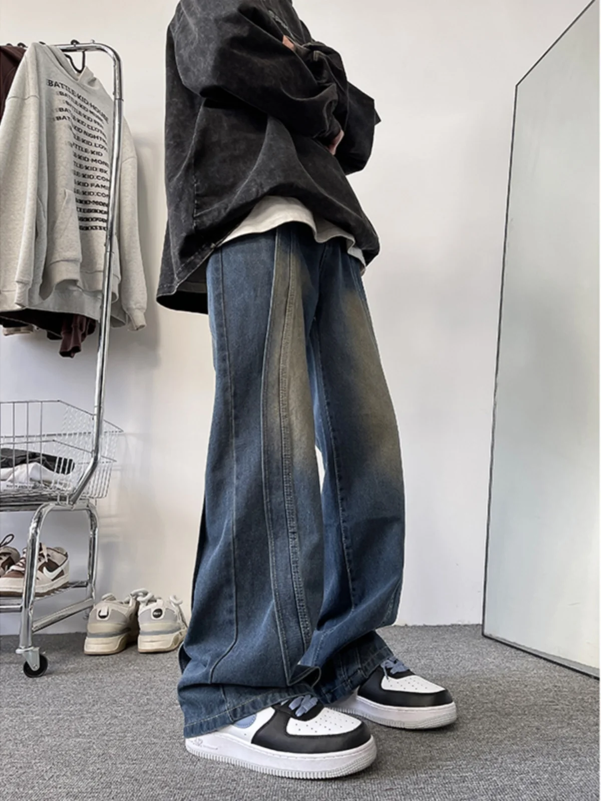 American Style Men's Jeans Spring Autumn High Street Washed Loose Wide Leg Straight Tube Pants Youth Fashion Wear Resistant
American Style Men's Jeans Spring Autumn High Street Washed Loose Wide Leg Straight Tube Pants Youth Fashion Wear Resistant
