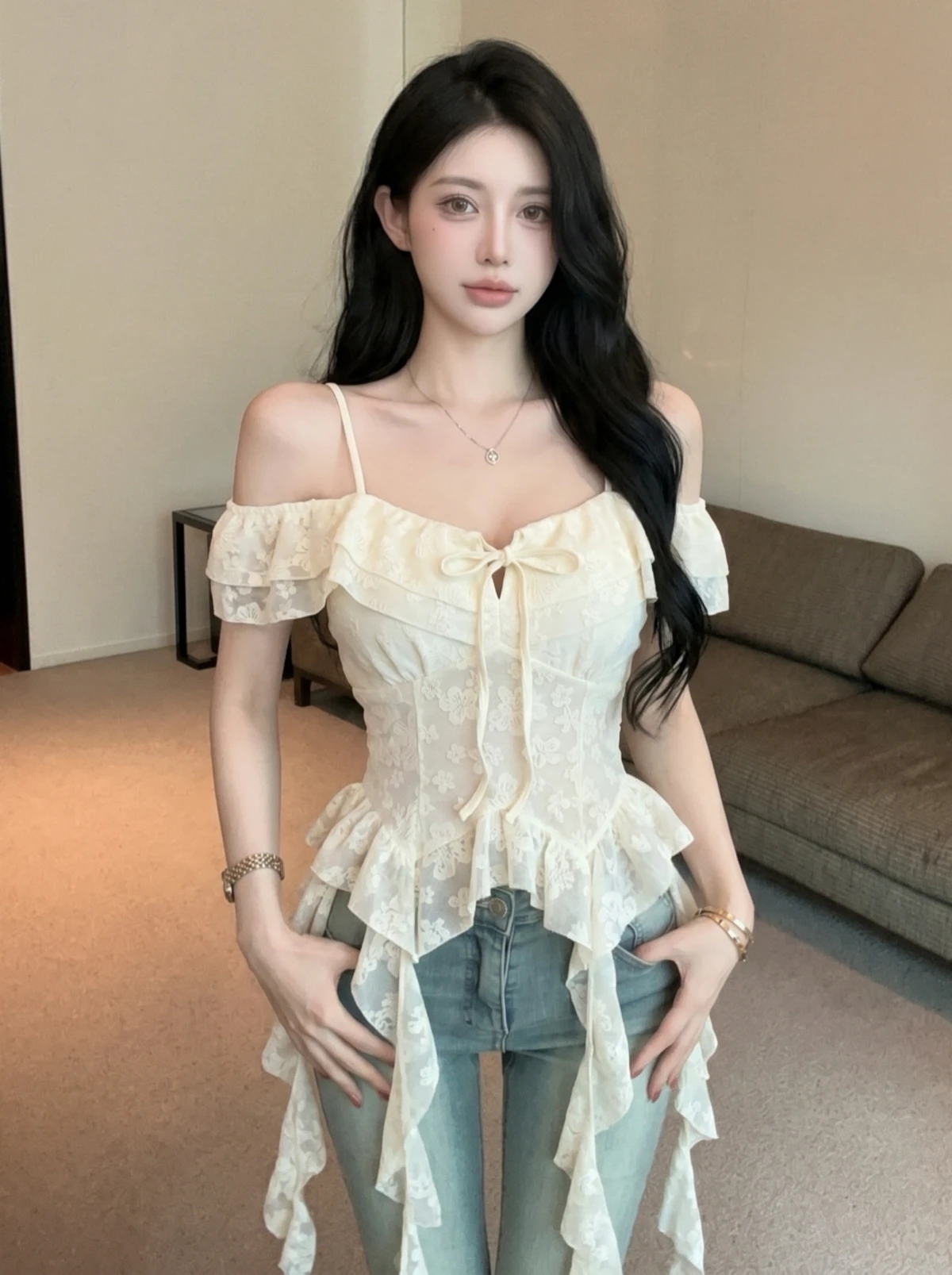 Irregular Lace Halter Vest Summer New Style Spicy Girl One Shoulder Tube Top Fishbone Outerwear Women's Fashion Korean Style
Irregular Lace Halter Vest Summer New Style Spicy Girl One Shoulder Tube Top Fishbone Outerwear Women's Fashion Korean Style