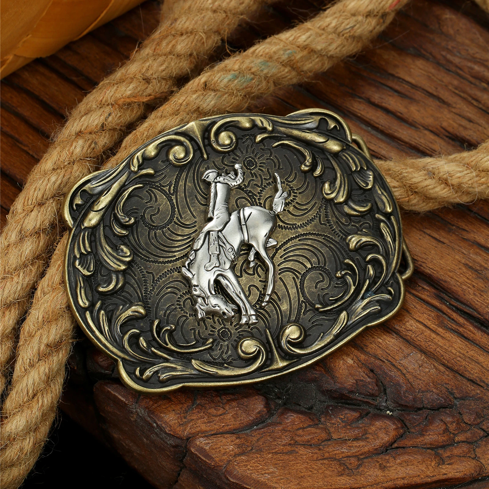 Vintage Western Cowboy Rodeo Bucking Horse Belt Buckle Retro Floral Engraved Antique Bronze Accessory
Vintage Western Cowboy Rodeo Bucking Horse Belt Buckle Retro Floral Engraved Antique Bronze Accessory