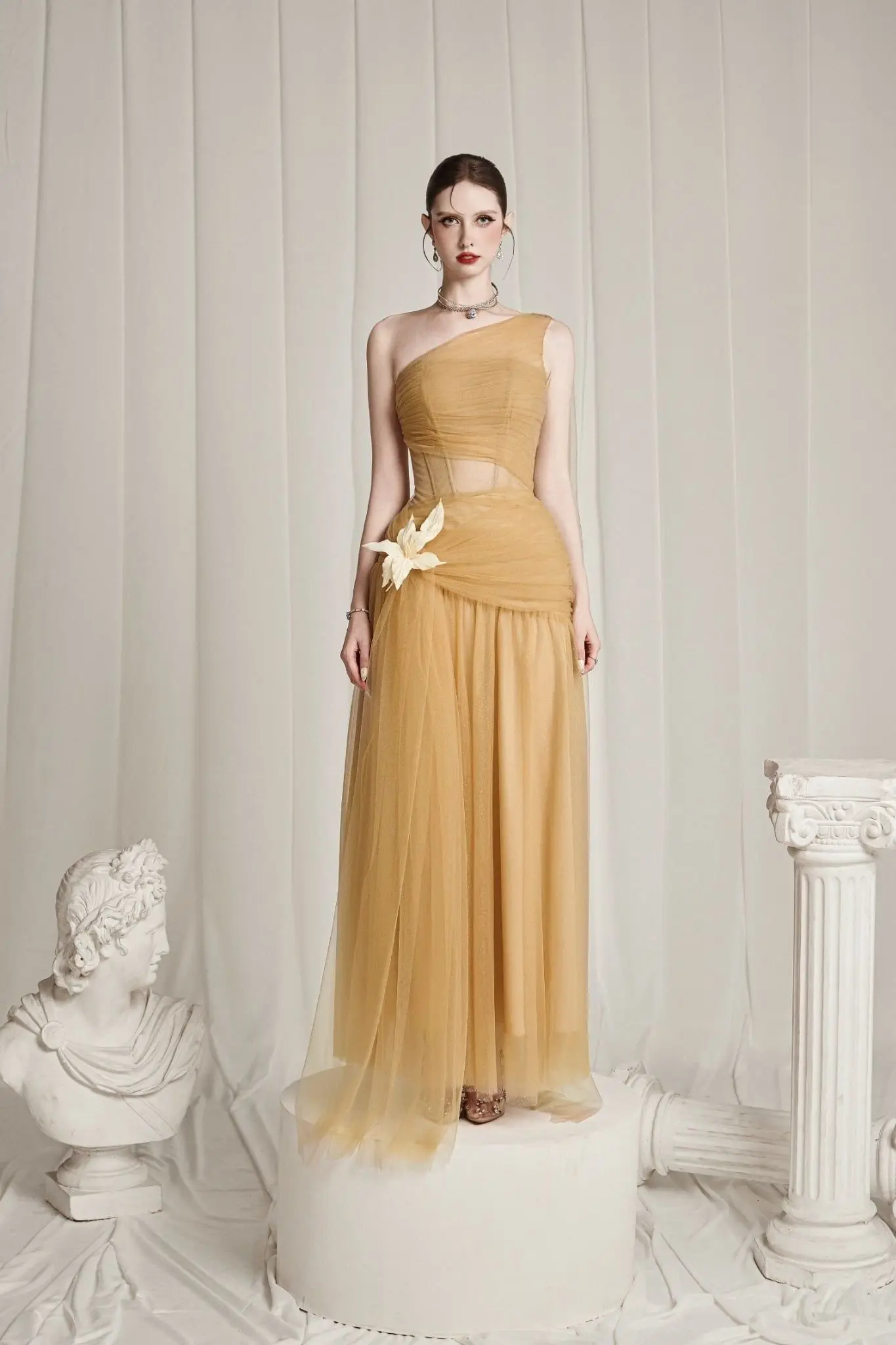 Customized Elegant Customized Tulle Beaded Evening Dresses for Special Occasion Cape A-Line Prom Dress High Quality Formal Gown
Customized Elegant Customized Tulle Beaded Evening Dresses for Special Occasion Cape A-Line Prom Dress High Quality Formal Gown