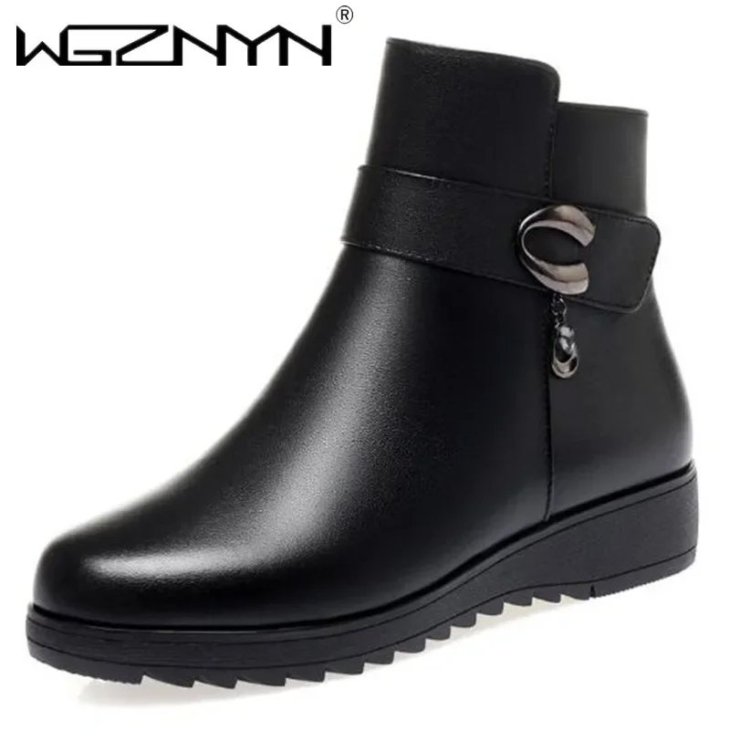 Luxury Winter Soft Leather Women's Boots Women Waterproof Non-slip Snow Boots Female Thick Plush Warm Cotton Shoes Mother Shoes
Luxury Winter Soft Leather Women's Boots Women Waterproof Non-slip Snow Boots Female Thick Plush Warm Cotton Shoes Mother Shoes