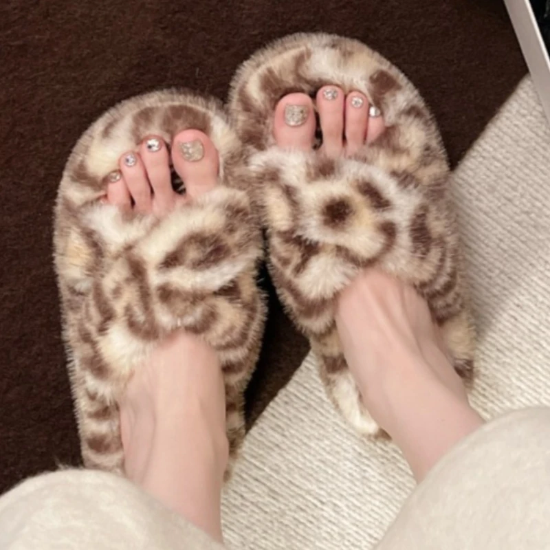 Flats Women Leopard Fur Slippers 2025 Autumn Fashion Casual Shoes Designer Sexy Cozy Slingback Sandals New Trends Home Sandalias
Flats Women Leopard Fur Slippers 2025 Autumn Fashion Casual Shoes Designer Sexy Cozy Slingback Sandals New Trends Home Sandalias