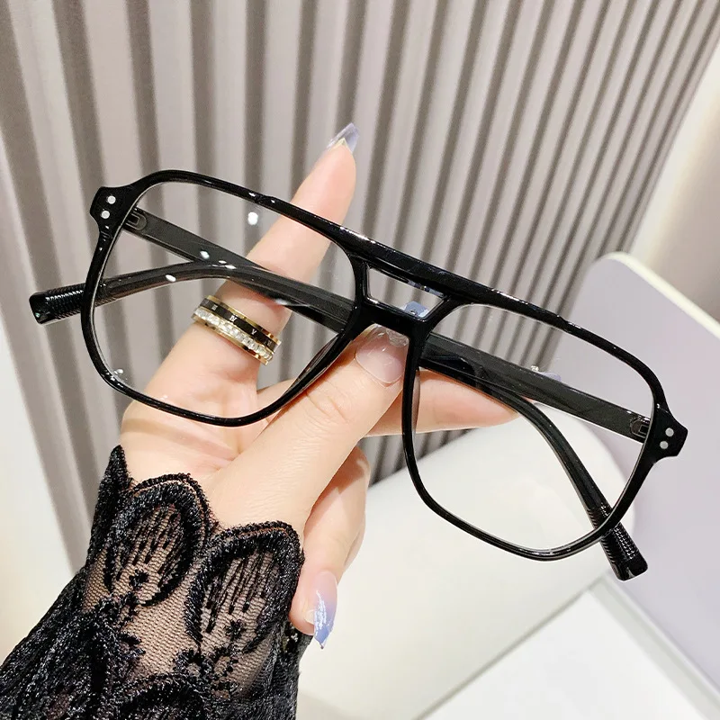 New Oversized Korea Style Reading Presbyopic Glasses Men Women Anti Blue Light Neal Dual Eyeglasses Presbyopia +1.0+1.5+2to +4.0
New Oversized Korea Style Reading Presbyopic Glasses Men Women Anti Blue Light Neal Dual Eyeglasses Presbyopia +1.0+1.5+2to +4.0